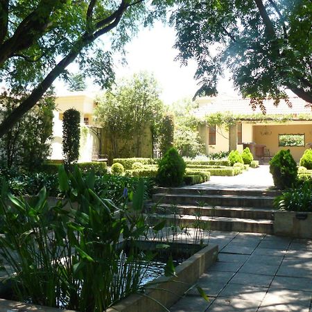 Moon&Sixpence Garden Guest House Muldersdrift Buitenkant foto